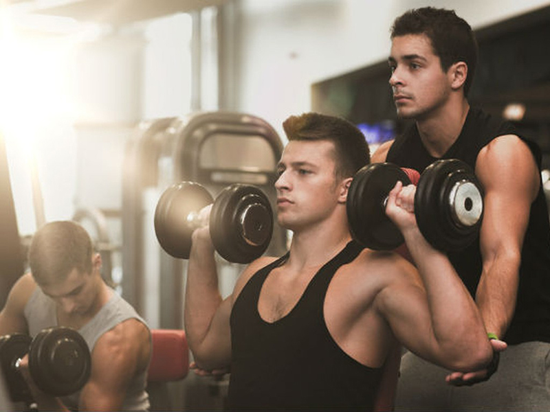 Tập gym giúp tăng cường sức khỏe và cải thiện vóc dáng